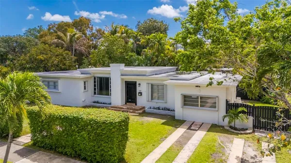 $4,000 | 2300 Southwest 24th Street, Miami, FL 33145