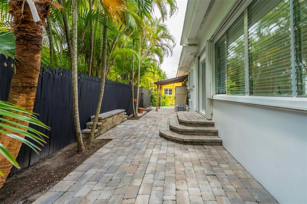 2300 Southwest 24th Street Miami, FL 33145 - Photo 24 of 44