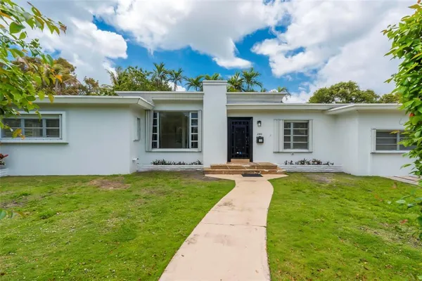 $4,000 | 2300 Southwest 24th Street, Miami, FL 33145