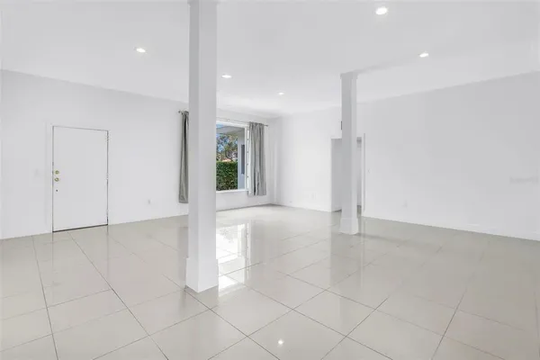 $4,000 | 2300 Southwest 24th Street, Miami, FL 33145