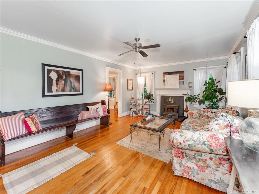 6234 Williams Road Charlotte, NC 28215 - Photo 3 of 26 Gallery Image 3