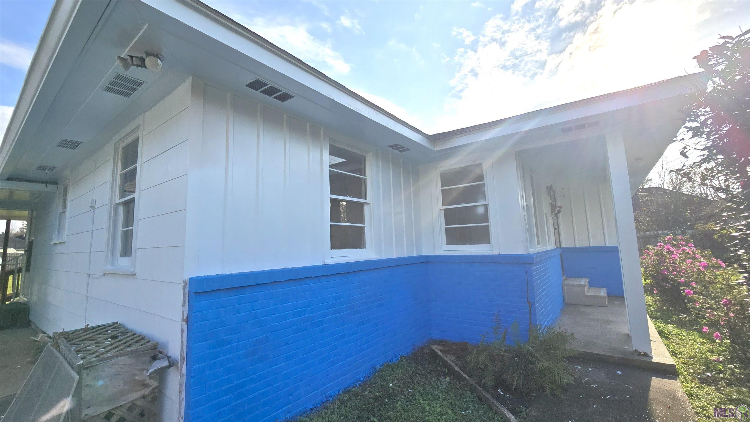 560 Staring Lane Baton Rouge, LA 70810 - Photo 2 of 30