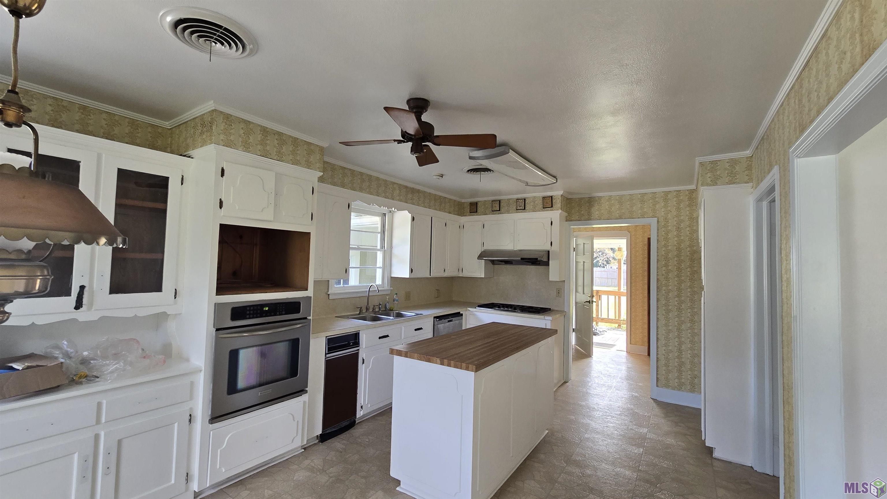 560 Staring Lane Baton Rouge, LA 70810 - Photo 4 of 30