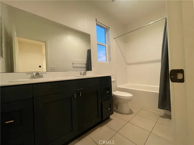 $4,600 | 200 North Standard Avenue, Santa Ana, CA 92701