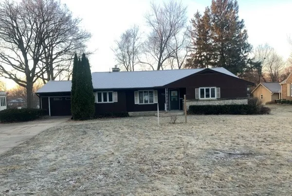 $109,900 | 1317 West Stephenson Street, Freeport, IL 61032