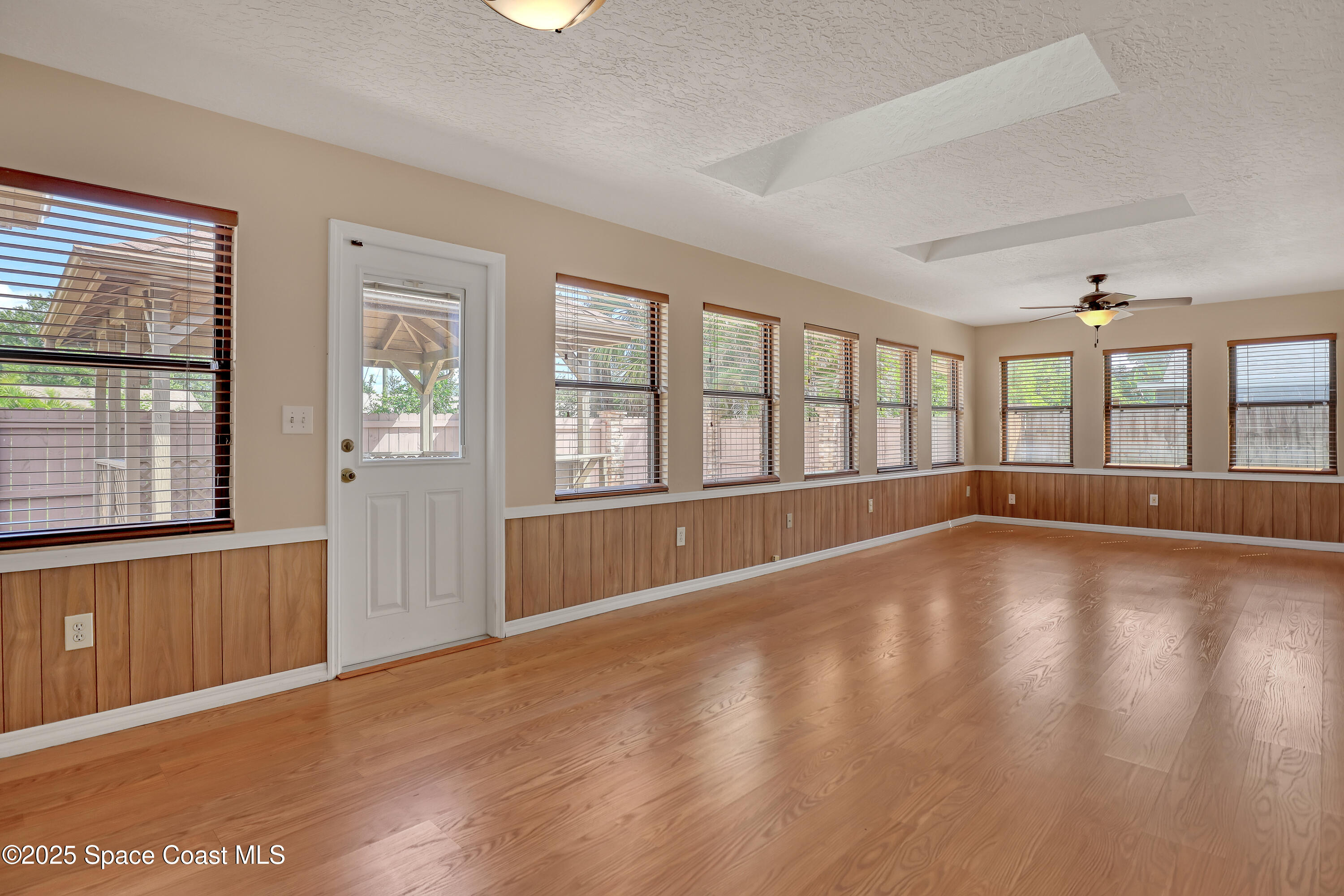 2048 Henry Avenue Melbourne, FL 32904 - Photo 25 of 46 2048 Henry (35)