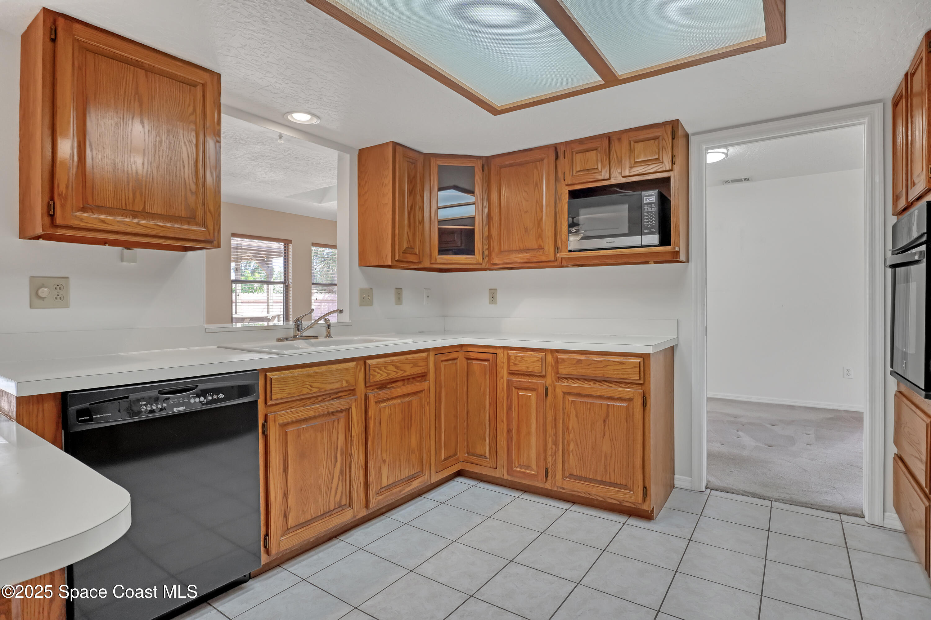 2048 Henry Avenue Melbourne, FL 32904 - Photo 7 of 46 2048 Henry (18)