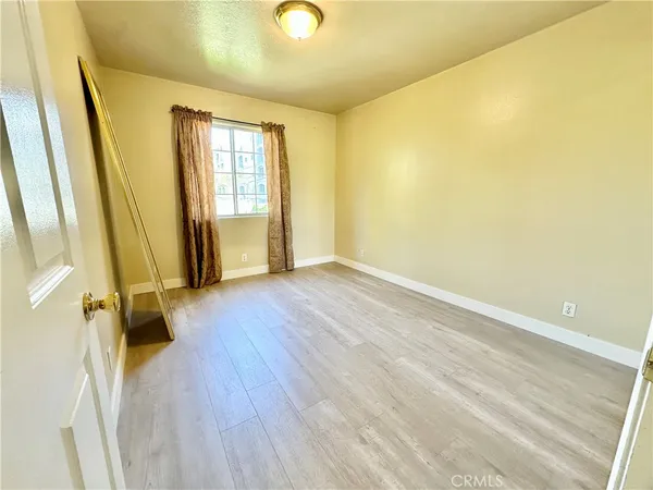 $3,600 | 731 West 5th Street, Long Beach, CA 90802