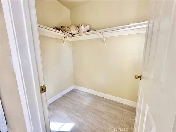 $3,600 | 731 West 5th Street, Long Beach, CA 90802