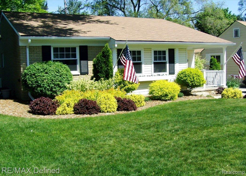 766 Miller Avenue Rochester, MI 48307 - Photo 1 of 11 House Front 2