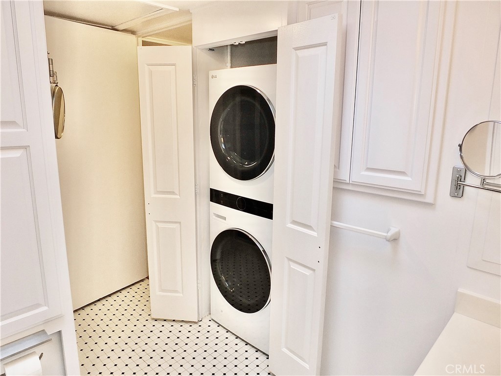 1560 Homewood Road, Unit 114L Seal Beach, CA 90740 - Photo 29 of 53