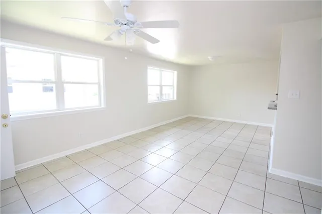 $995 | 116 Zeta Street, Unit C, Belle Chasse, LA 70037