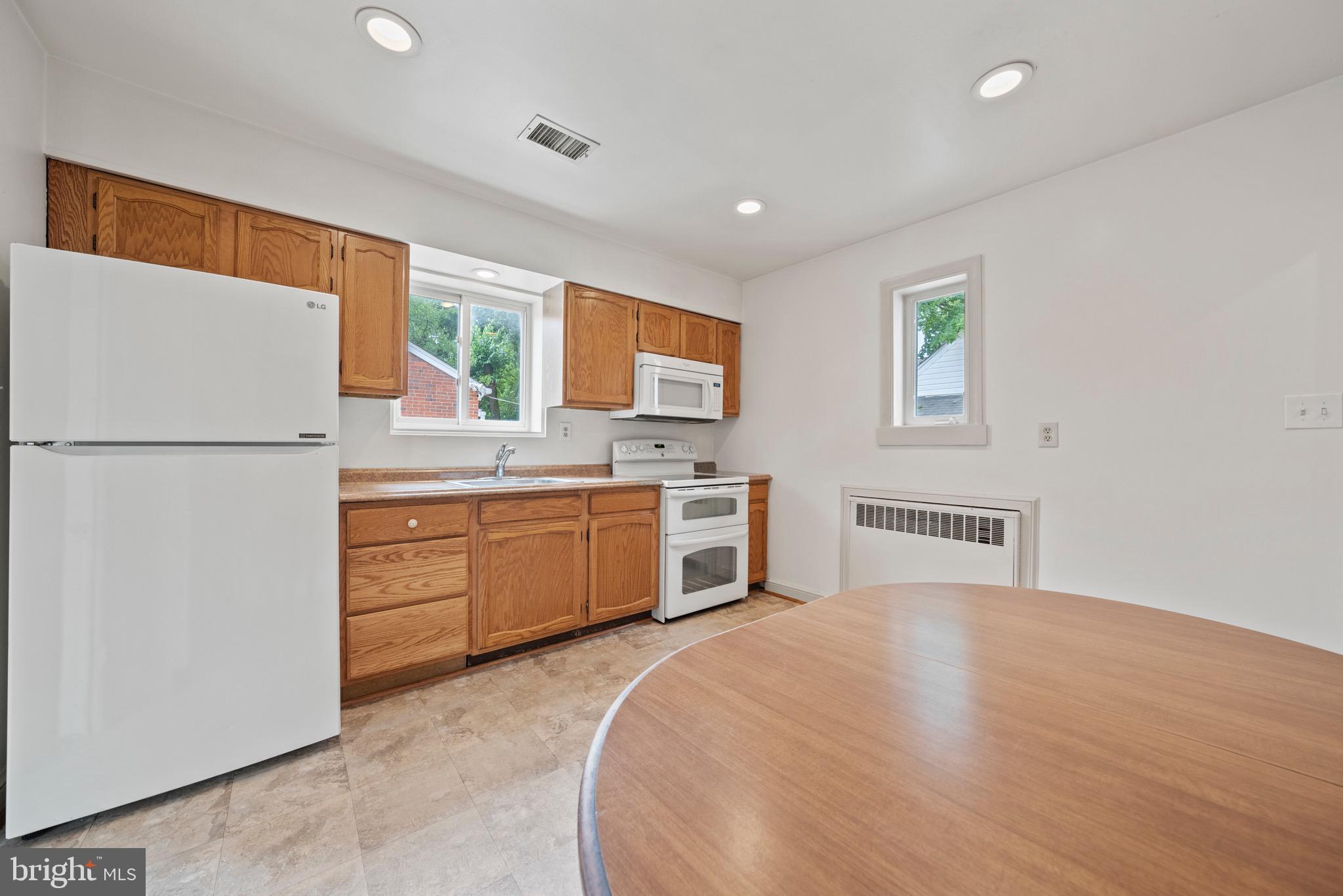 11616 Veirs Mill Road Silver Spring, MD 20902 - Photo 7 of 41