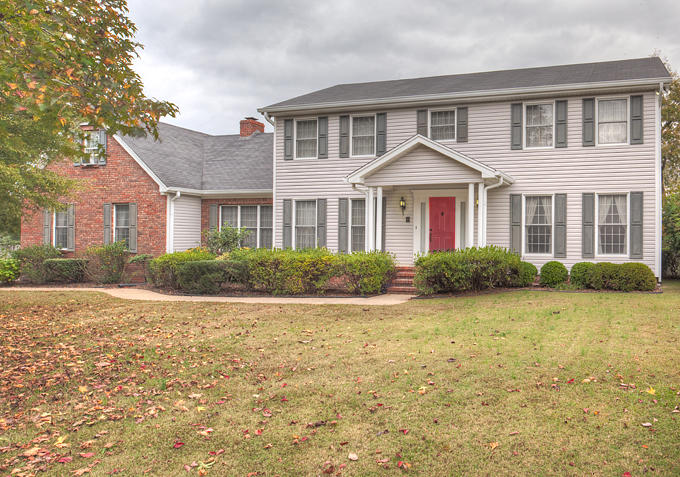 441 Valleybrook Road Hixson, TN 37343 - Photo 1 of 27 Stately Home