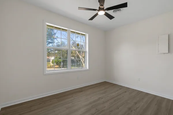 $2,200 | 1114 Temple Street, Conway, SC 29527