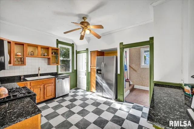 $135,000 | 1814 West Barker Avenue, Peoria, IL 61606