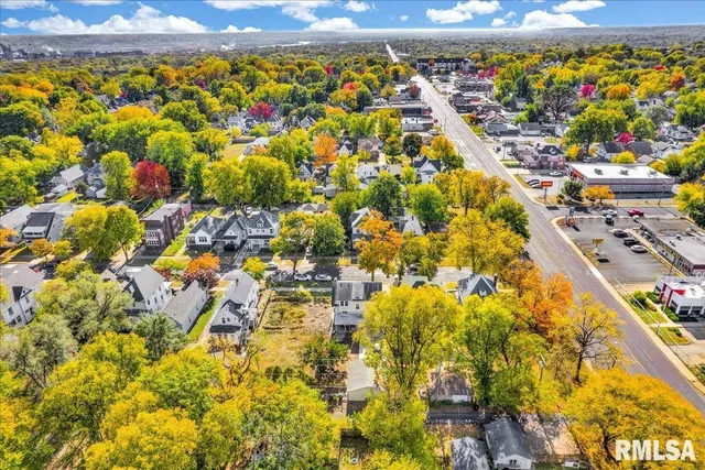 $135,000 | 1814 West Barker Avenue, Peoria, IL 61606