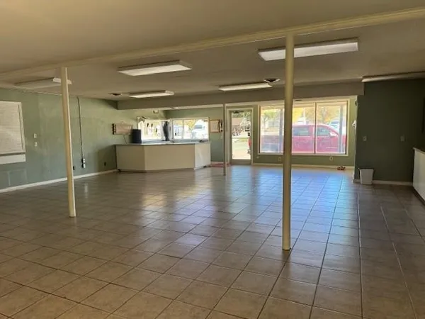 $950,000 | 103 South 3rd Street, Fredonia, KS 66736