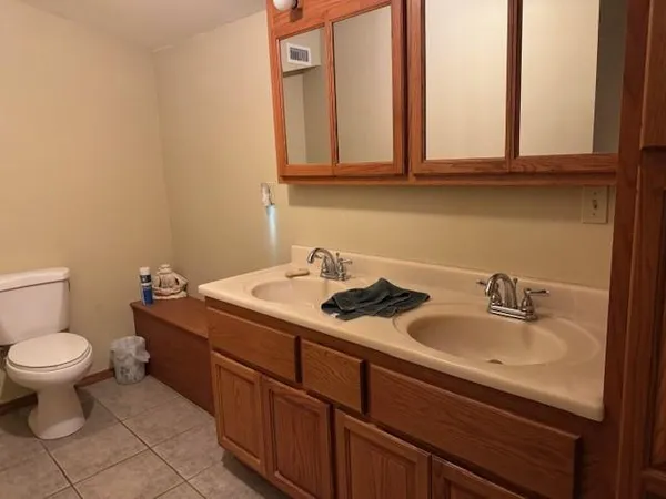 $950,000 | 103 South 3rd Street, Fredonia, KS 66736