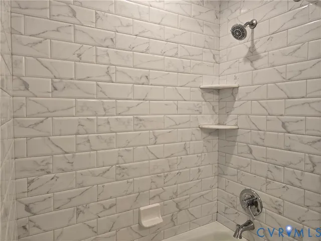 $2,250 | 1308 Maple Avenue, Richmond, VA 23226