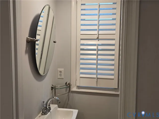 $2,250 | 1308 Maple Avenue, Richmond, VA 23226