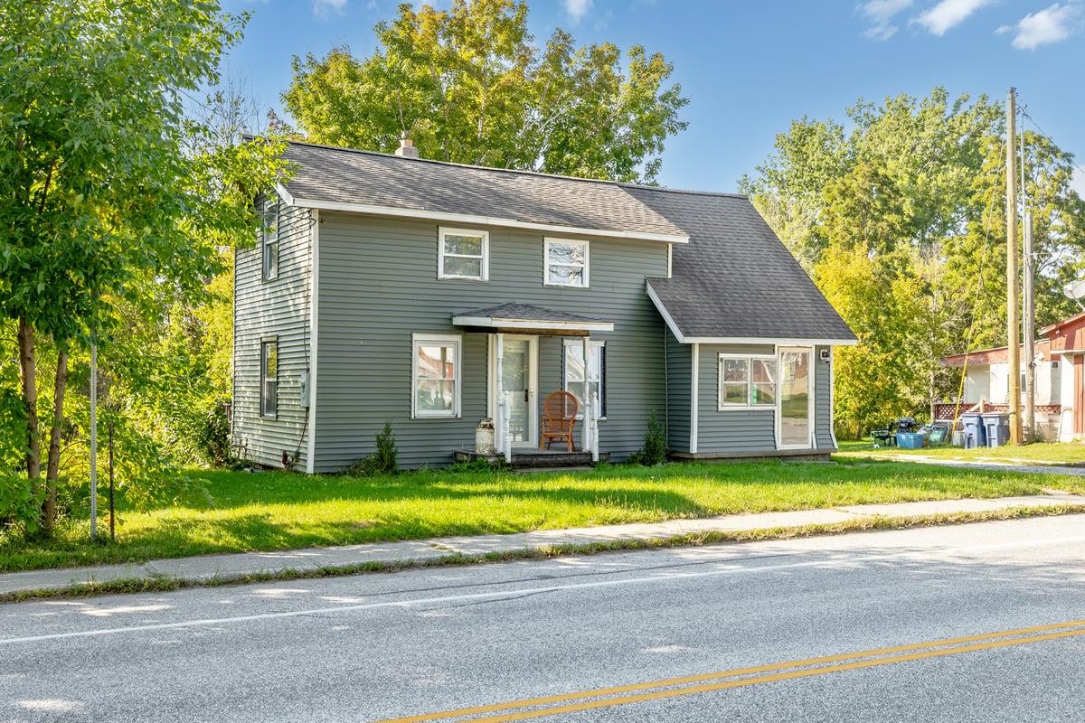 129 North Main Street Alburgh, VT 05440 - Photo 2 of 26