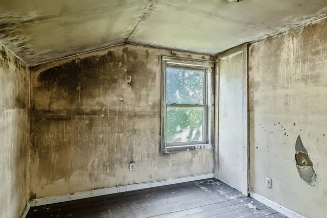 $164,900 | 129 North Main Street, Alburgh, VT 05440