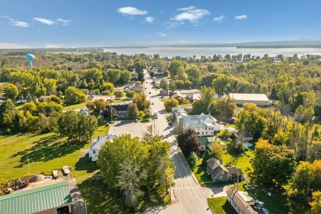 $164,900 | 129 North Main Street, Alburgh, VT 05440