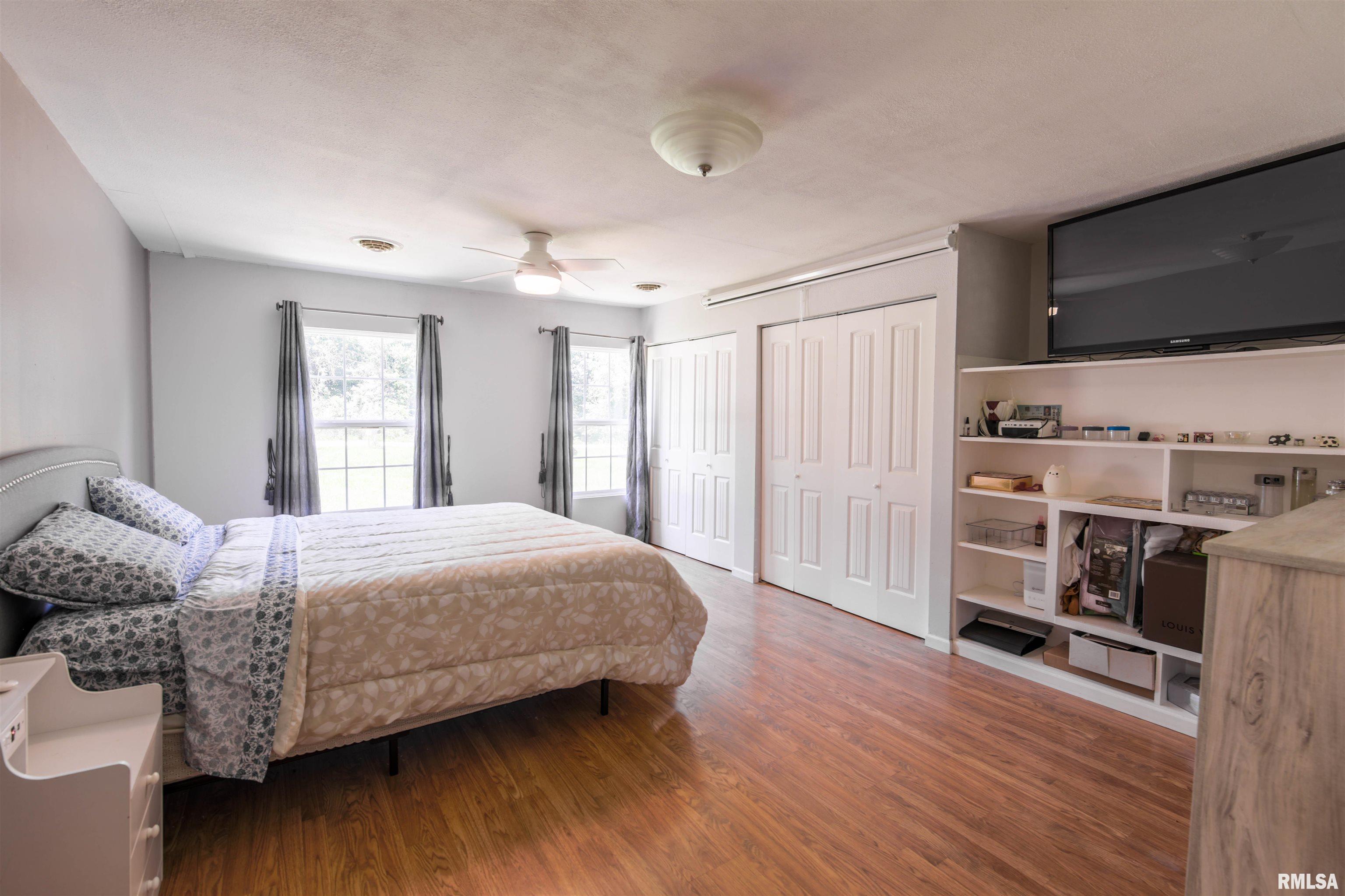 1562 Spring Bay Road East Peoria, IL 61611 - Photo 28 of 52