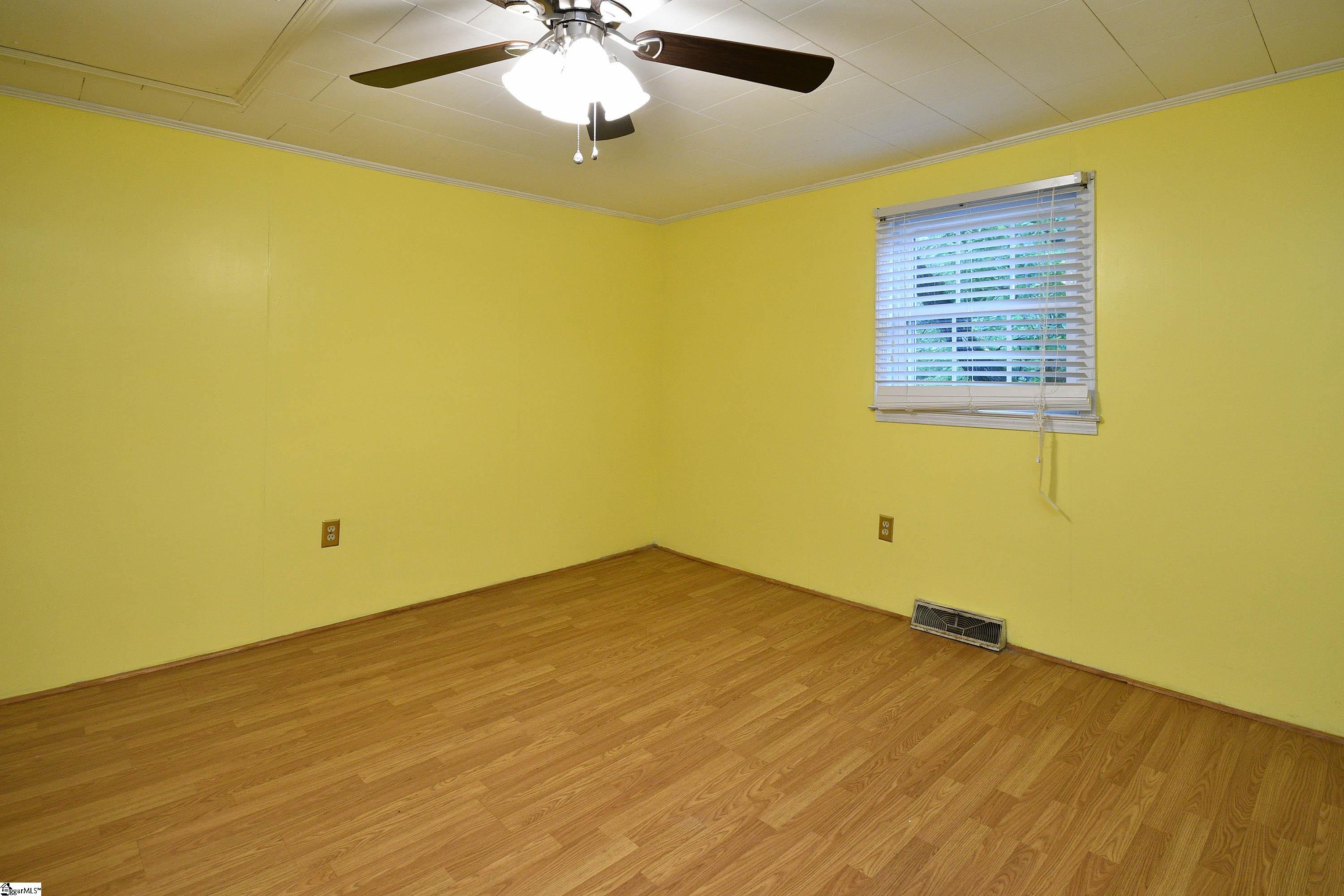 529 Mile Creek Road Pickens, SC 29671 - Photo 23 of 33