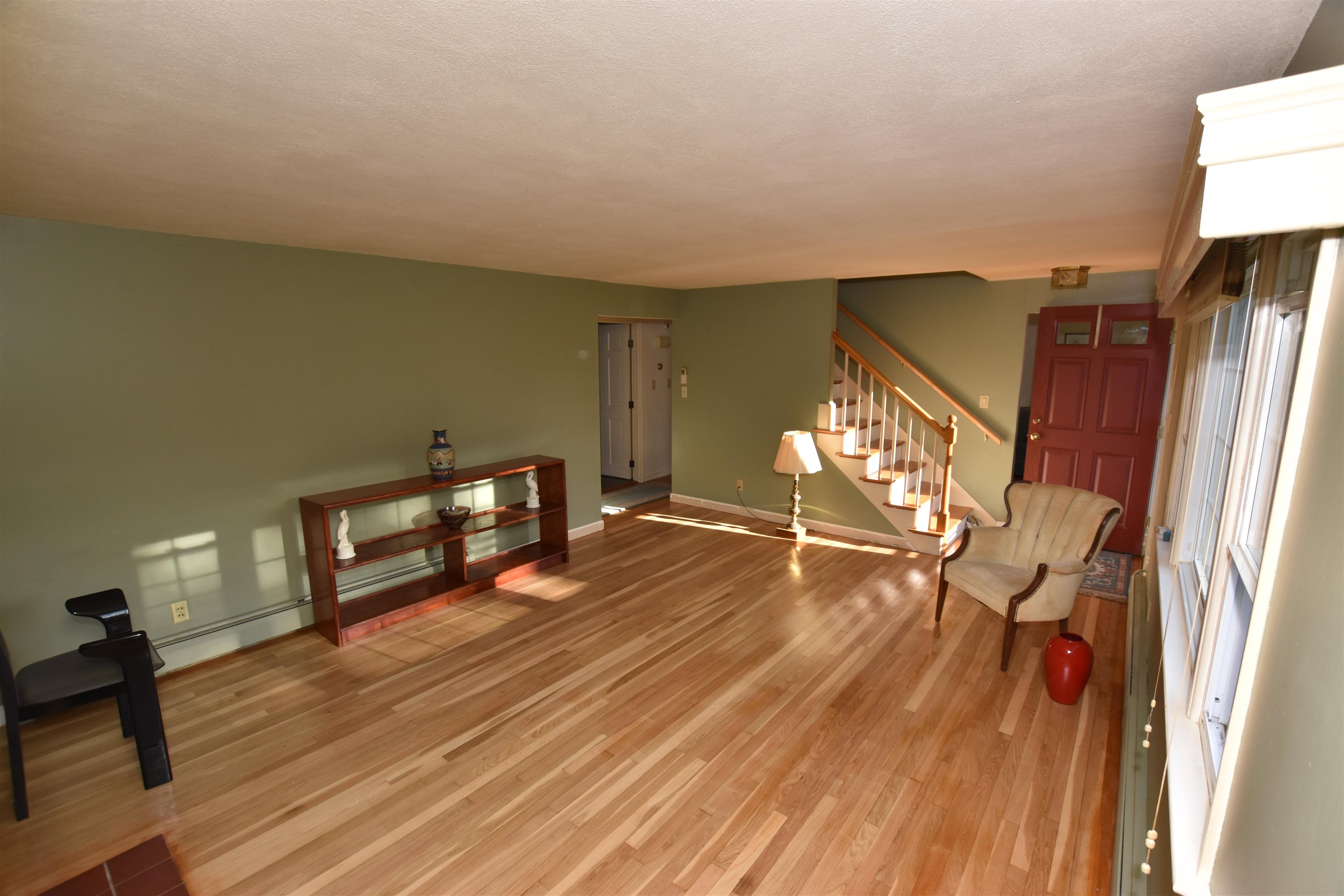 4 Robin Glen Road Stratham, NH 03885 - Photo 2 of 23