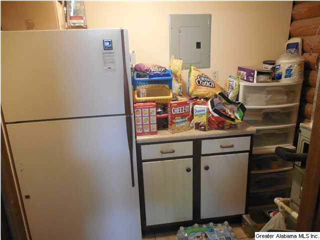 696 Kiniard Road Brent, AL 35034 - Photo 18 of 32