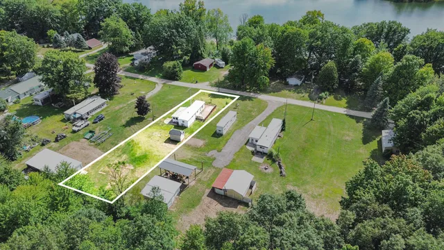 $200,000 | 6662 Lorne Drive, Pentwater, MI 49449