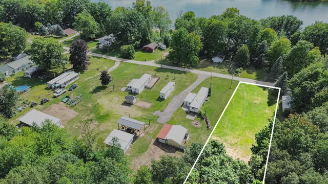 $200,000 | 6662 Lorne Drive, Pentwater, MI 49449