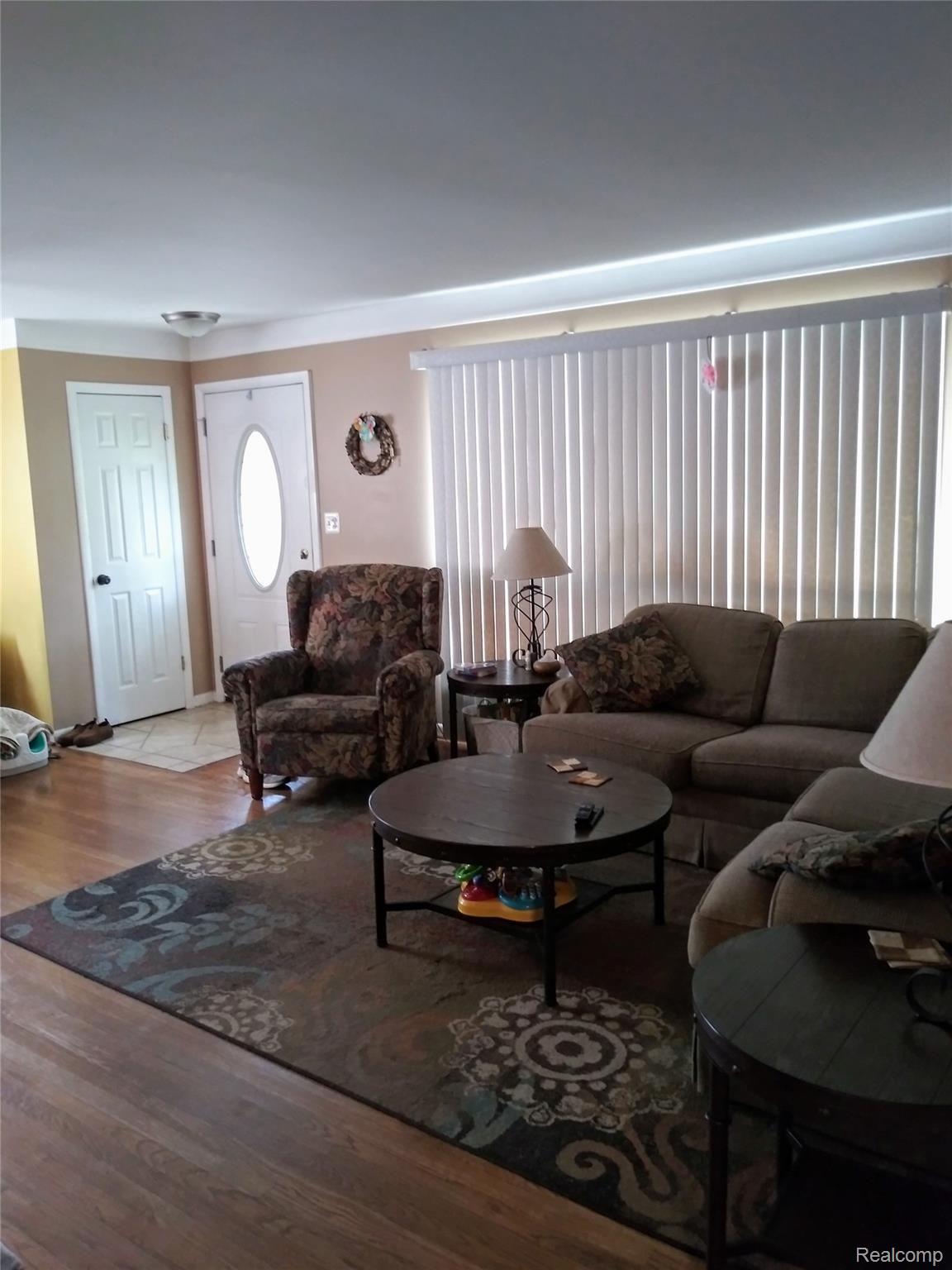 416 Winry Drive Rochester, MI 48307 - Photo 13 of 30 20200516_162618.jpg