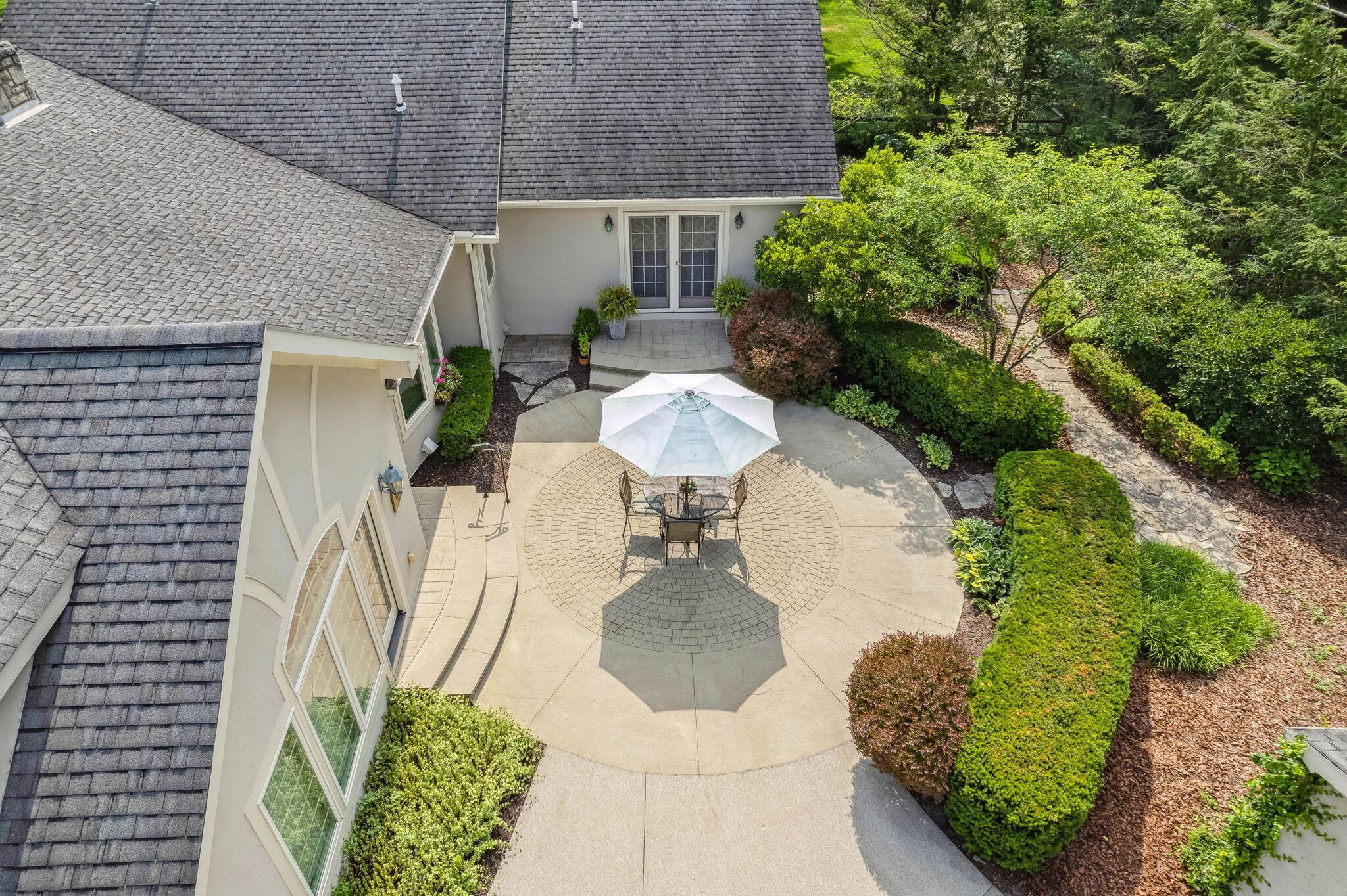 2481 Farleigh Road Columbus, OH 43221 - Photo 80 of 84 Back - Drone