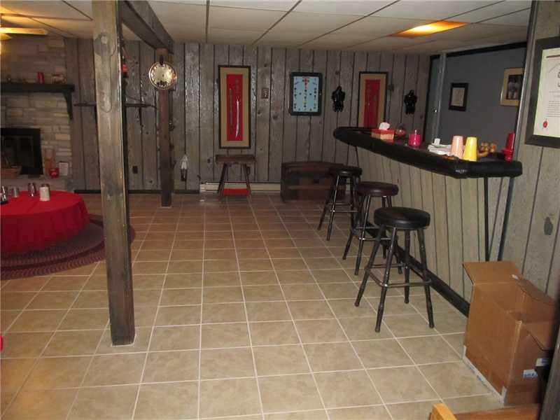 66 Rotherdale Road Brewer, ME 04412 - Photo 13 of 18 Den/Family/Great Room.