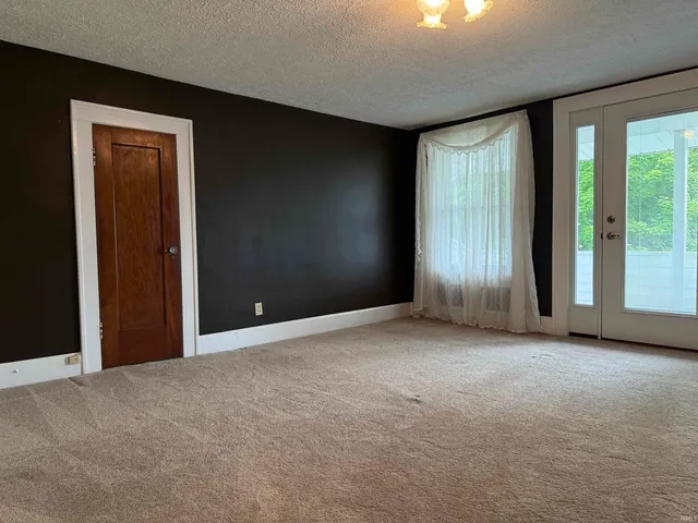 $319,900 | 1418 19th Street, Bedford, IN 47421