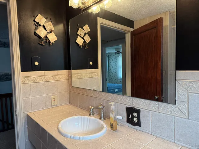 $319,900 | 1418 19th Street, Bedford, IN 47421