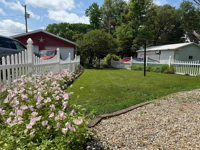 $319,900 | 1418 19th Street, Bedford, IN 47421