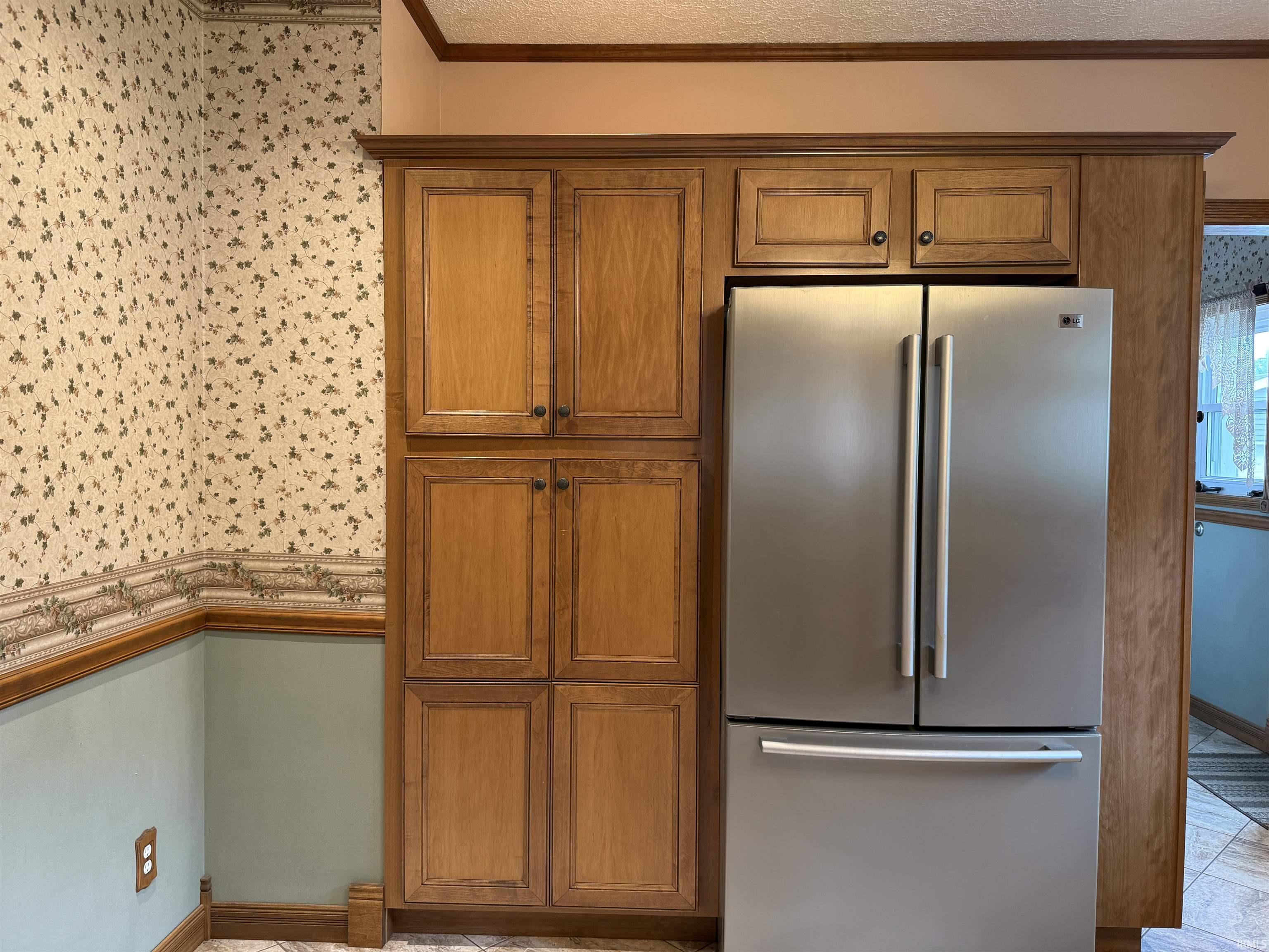 1418 19th Street Bedford, IN 47421 - Photo 4 of 26