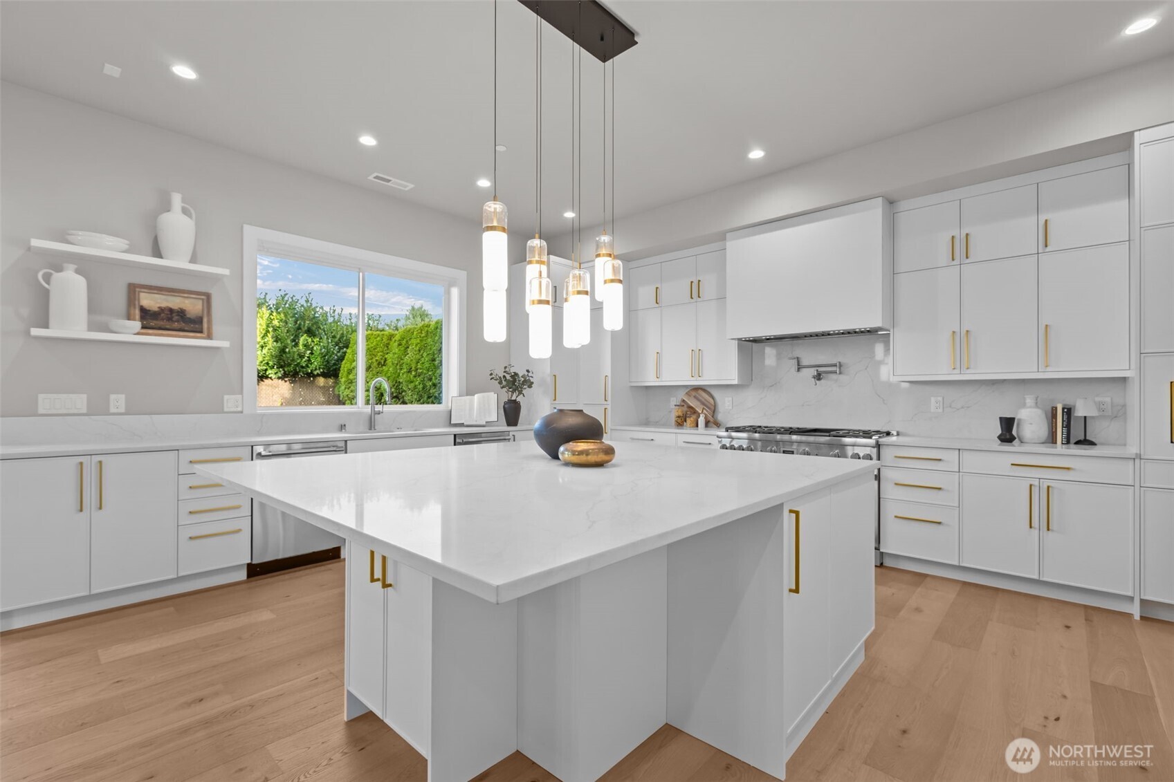 904 North 33rd Place Renton, WA 98056 - Photo 11 of 40