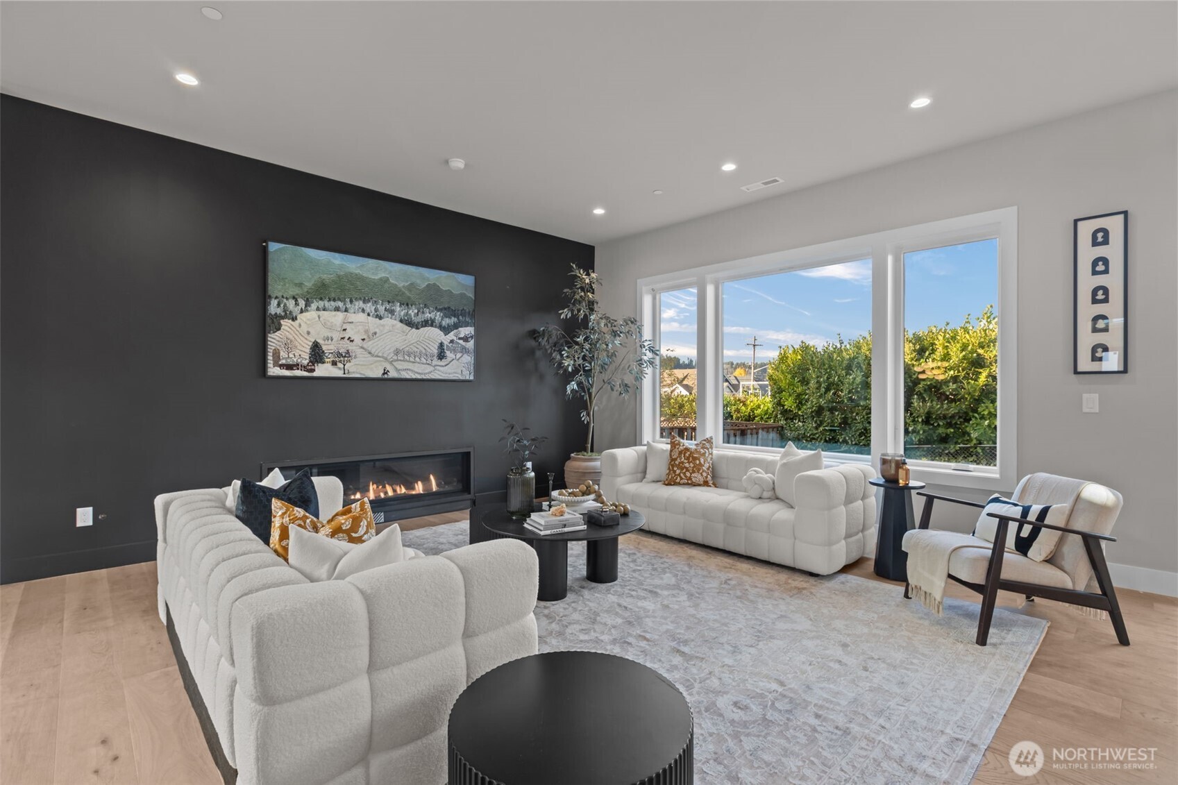 904 North 33rd Place Renton, WA 98056 - Photo 2 of 40