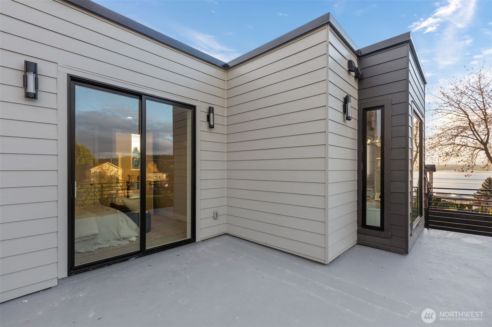 904 North 33rd Place Renton, WA 98056 - Photo 31 of 40