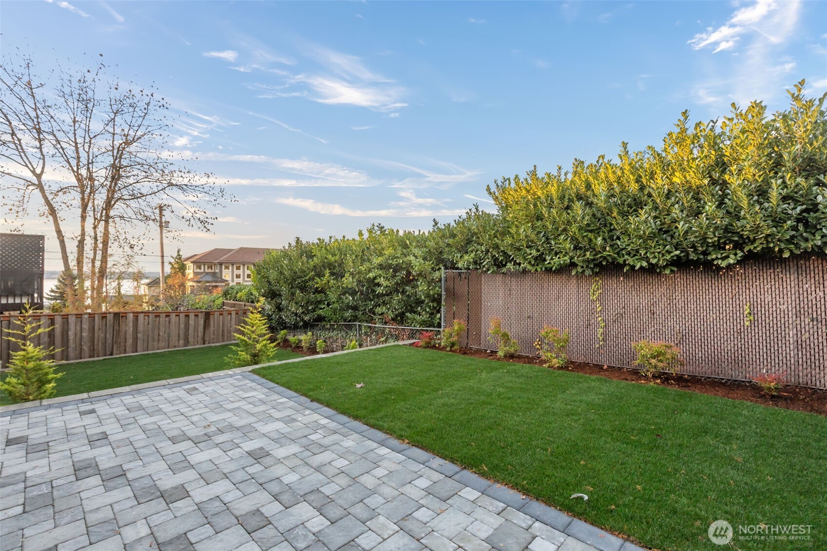 904 North 33rd Place Renton, WA 98056 - Photo 36 of 40