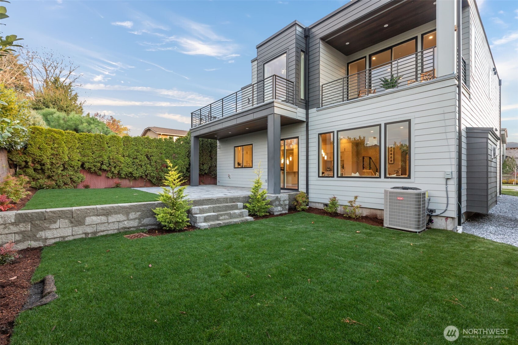 904 North 33rd Place Renton, WA 98056 - Photo 38 of 40