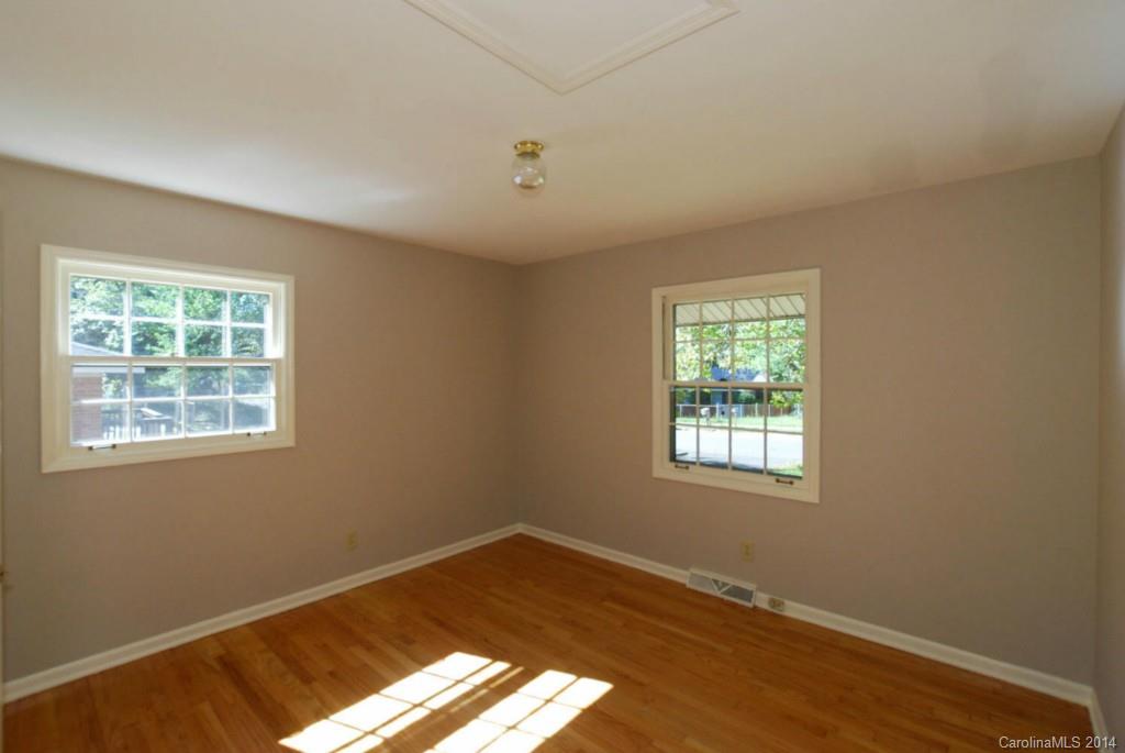 703 Claremont Road Charlotte, NC 28214 - Photo 11 of 19