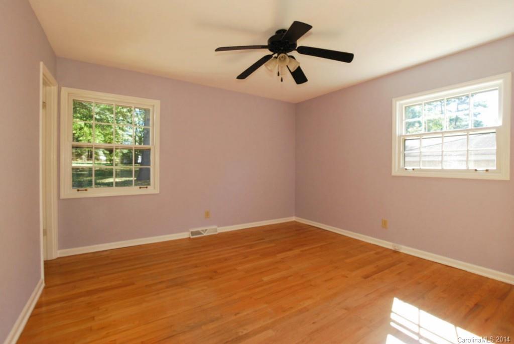 703 Claremont Road Charlotte, NC 28214 - Photo 14 of 19