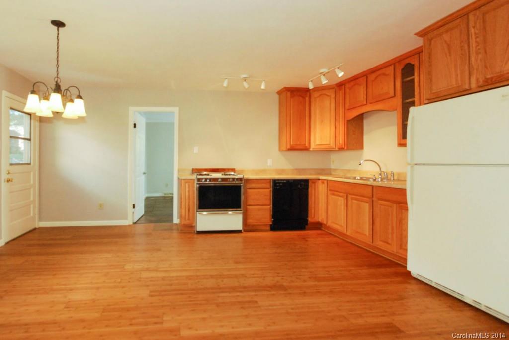 703 Claremont Road Charlotte, NC 28214 - Photo 5 of 19