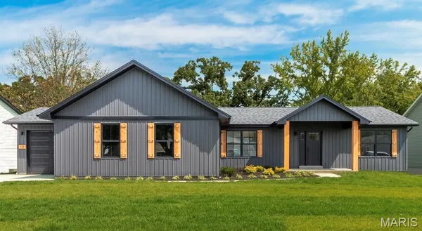 $434,500 | 10 Pershing Circle, O'Fallon, MO 63366